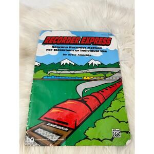 Preowned Recorder Express Soprano Recorder Method Book
